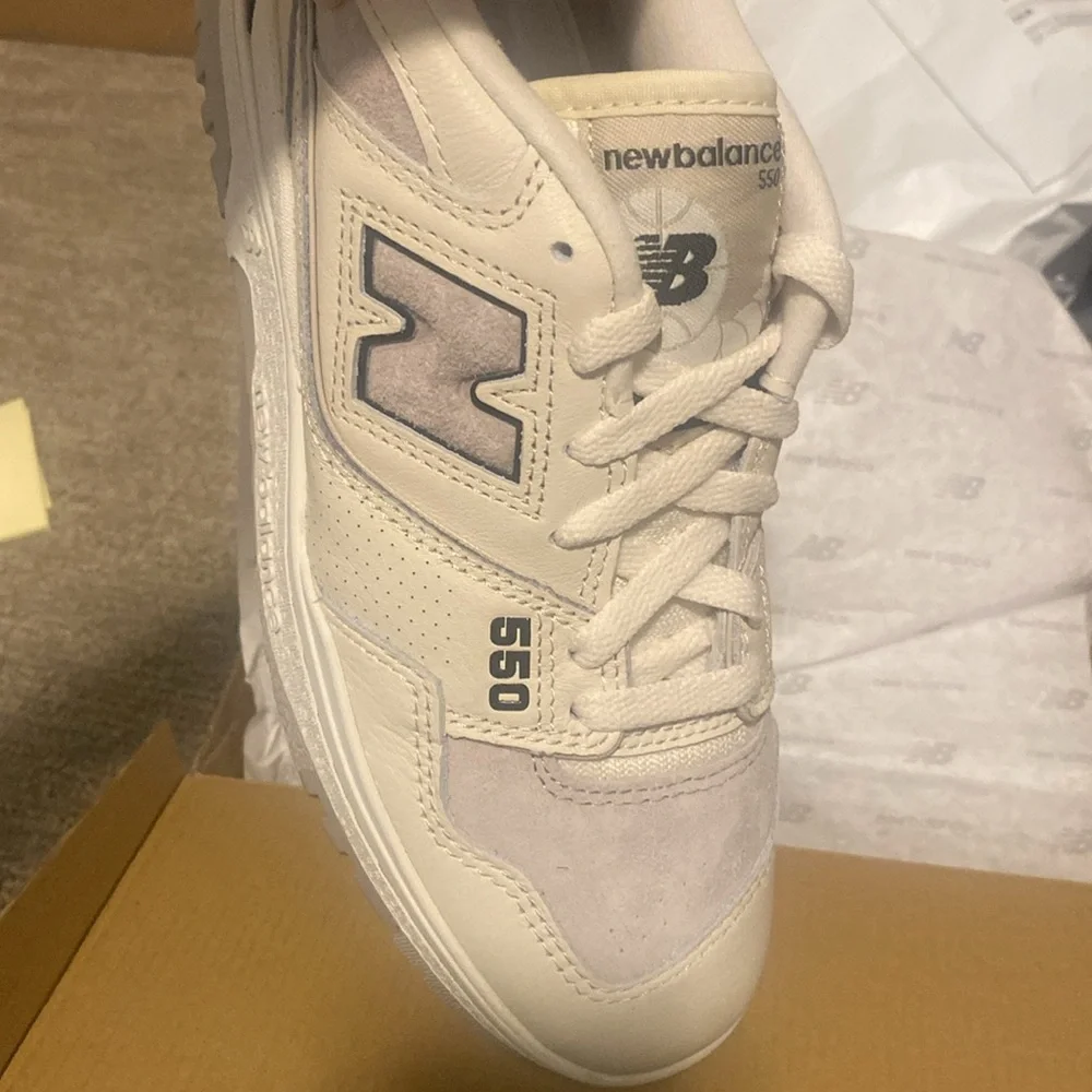 NEW BALANCE 550 SZ 7 - Picture 12 of 15